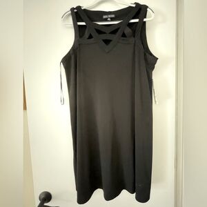 Sleeveless black dress